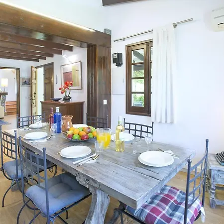 Owl Francesc - Family And Friends