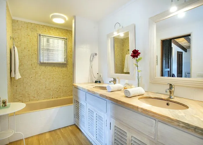 Owl Francesc - Family And Friends Вилла